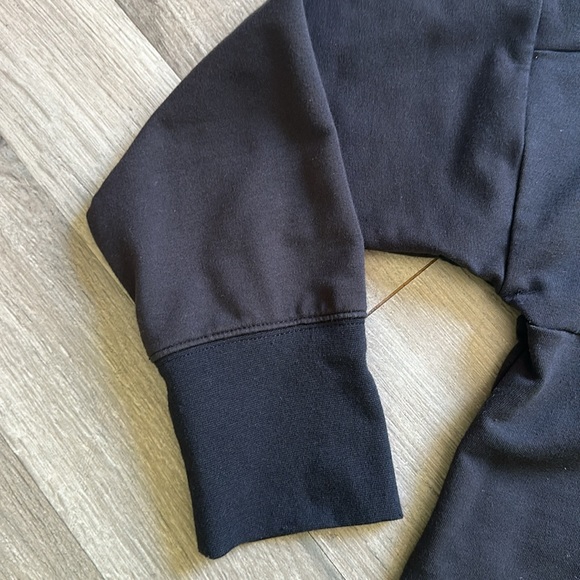 Northface cropped crew like new - Picture 10 of 10